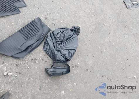 2018 Toyota Rav4 Le из США, поврежденный, VIN JTMBFREV6JJ210226